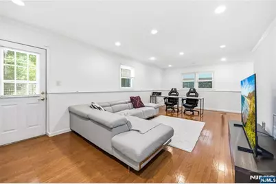 33 Mattocks Place, Closter, NJ 07624 - Photo 5