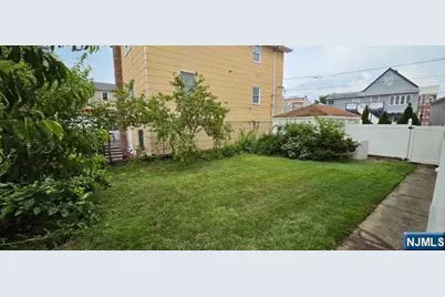 165 Devon Street, Kearny, NJ 07032 - Photo 13