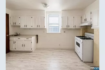 166 Van Buren Street, Newark, NJ 07105 - Photo 3