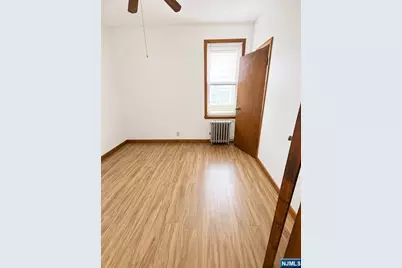166 Van Buren Street, Newark, NJ 07105 - Photo 7