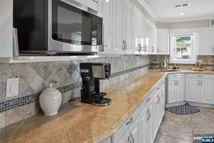 233 Church St, Lodi, NJ 07644 - Photo 13
