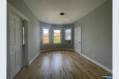 135 Palisade Avenue 2 #2, Garfield, NJ 07026 - Photo 3