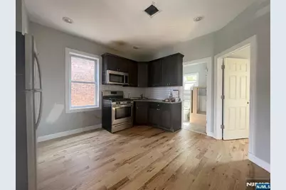 135 Palisade Avenue 2 #2, Garfield, NJ 07026 - Photo 5