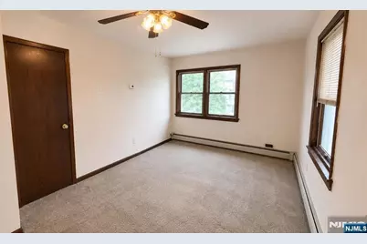 70 Prospect Avenue, New Milford, NJ 07646 - Photo 13