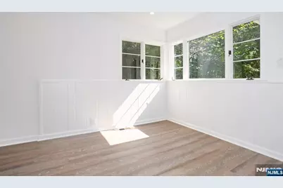 105 Hollywood Avenue, Ho Ho Kus, NJ 07423 - Photo 9