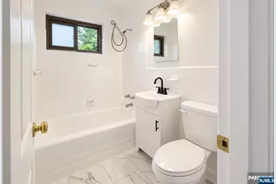 3061 Edwin 1J #1J, Fort Lee, NJ 07024 - Photo 7