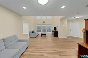 34 Eider Ct, Wayne, NJ 07470 - Photo 7