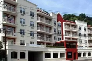 1100 River Road 105, Edgewater, NJ 07020 - Photo 1