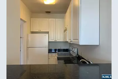 1100 River Road 105 #105, Edgewater, NJ 07020 - Photo 7