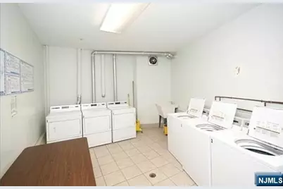 1100 River Road 105 #105, Edgewater, NJ 07020 - Photo 17