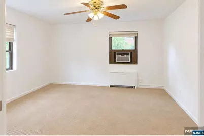 500 Linwood Drive 3B #3B, Fort Lee, NJ 07024 - Photo 5