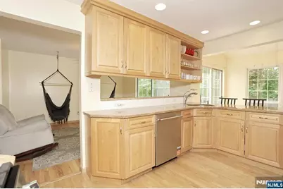 14 Birdseye Circle, Wayne, NJ 07470 - Photo 11
