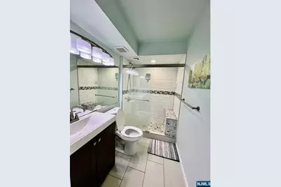 200 Division Street 5J #5J, Cliffside Park, NJ 07010 - Photo 7