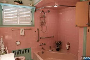 85 Strong, Wallington, NJ 07057 - Photo 13