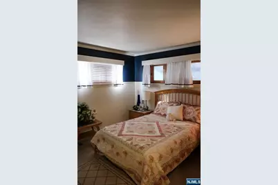 85 Strong, Wallington, NJ 07057 - Photo 11