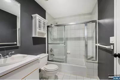 518 Gregory Avenue A-425 #A-425, Weehawken, NJ 07086 - Photo 13