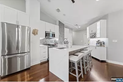620 38th Street 205 #205, Union City, NJ 07087 - Photo 7
