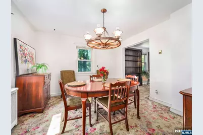544 Abbott Avenue, Ridgefield, NJ 07657 - Photo 3
