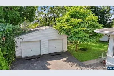 544 Abbott Avenue, Ridgefield, NJ 07657 - Photo 9