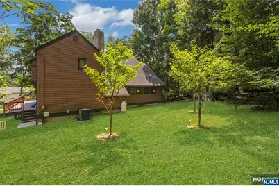 45 Parker Place, Upper Saddle River, NJ 07458 - Photo 5
