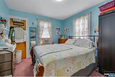 216 Irving Place, Lyndhurst Township, NJ 07071 - Photo 7
