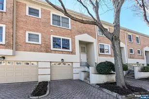 16 Grand Cove Way C16, Edgewater, NJ 07020 - Photo 1