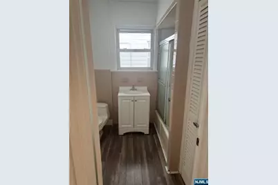 116 Berkeley Avenue, Bloomfield, NJ 07003 - Photo 11