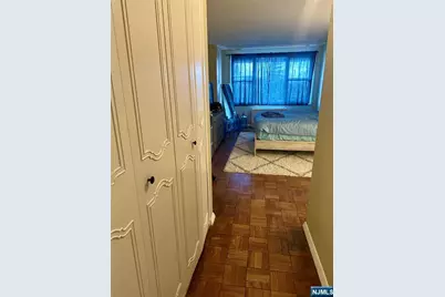 2100 Linwood 3F #3F, Fort Lee, NJ 07024 - Photo 3