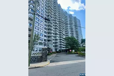 2100 Linwood 3F #3F, Fort Lee, NJ 07024 - Photo 1