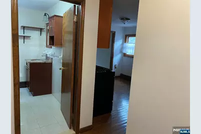 43 Martha Avenue, Elmwood Park, NJ 07407 - Photo 19