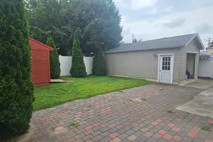 16 Jackson Ave, South Hackensack Township, NJ 07606 - Photo 5