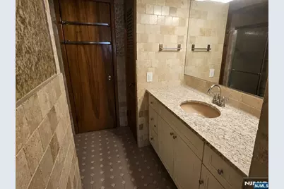 16 Jackson Avenue, South Hackensack Township, NJ 07606 - Photo 13