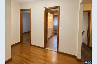 16 Jackson Avenue, South Hackensack Township, NJ 07606 - Photo 11