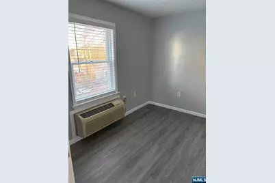 24 S William Street 403 #403, Bergenfield, NJ 07621 - Photo 5