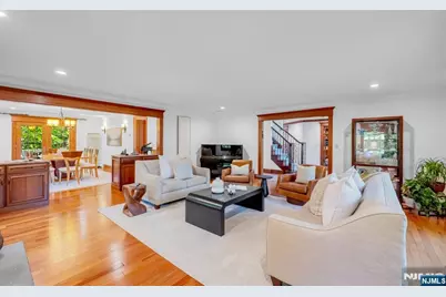1 Aspen Court, Mahwah, NJ 07430 - Photo 9