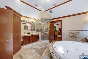 1 Aspen Ct, Mahwah, NJ 07430 - Photo 29
