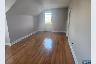 490 Beverly Road C4 #C4, Teaneck Township, NJ 07666 - Photo 3