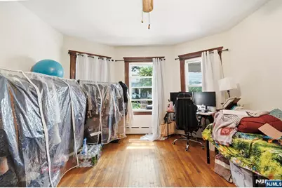 948 Van Houten Avenue, Clifton, NJ 07013 - Photo 23