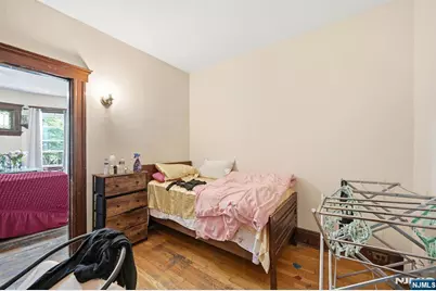 948 Van Houten Avenue, Clifton, NJ 07013 - Photo 7