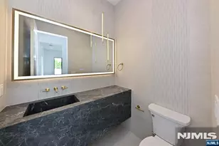 119 Arnot Pl, Paramus, NJ 07652 - Photo 13