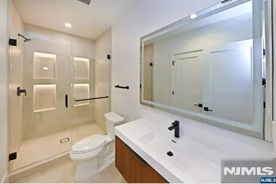 119 Arnot Place, Paramus, NJ 07652 - Photo 17