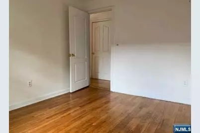 10 Lenox Avenue 2nd Floor #2nd Floor, Ridgewood, NJ 07450 - Photo 5
