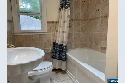 10 Lenox Avenue 2nd Floor #2nd Floor, Ridgewood, NJ 07450 - Photo 15