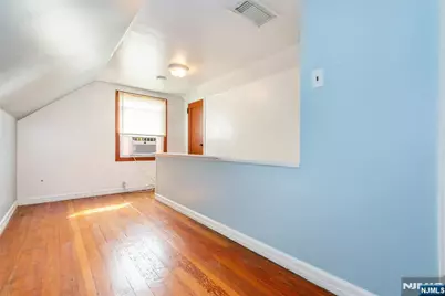 98 Tuella Avenue, Elmwood Park, NJ 07407 - Photo 11