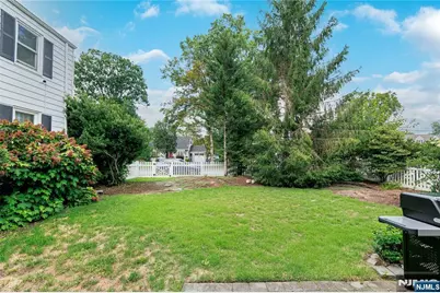 685 Ackerman Avenue, Glen Rock, NJ 07452 - Photo 15