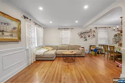 685 Ackerman Avenue, Glen Rock, NJ 07452 - Photo 3