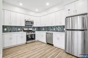 66 Mount Prospect Ave 2, Clifton, NJ 07013 - Photo 3