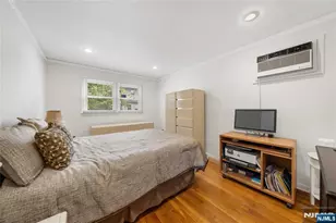 378 Cator Ave, Jersey City, NJ 07305 - Photo 9