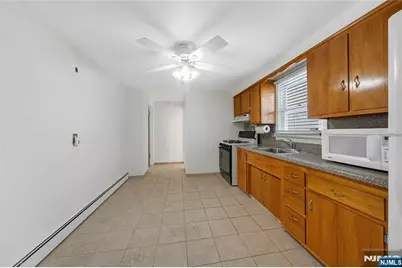 378 Cator Avenue, Jersey City, NJ 07305 - Photo 15