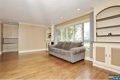 618 Fermery Drive, New Milford, NJ 07646 - Photo 5